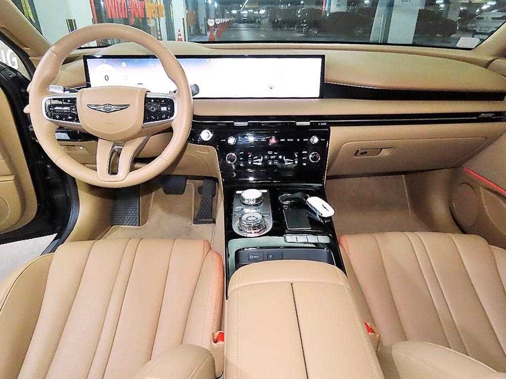 Genesis G80 - Vista 10