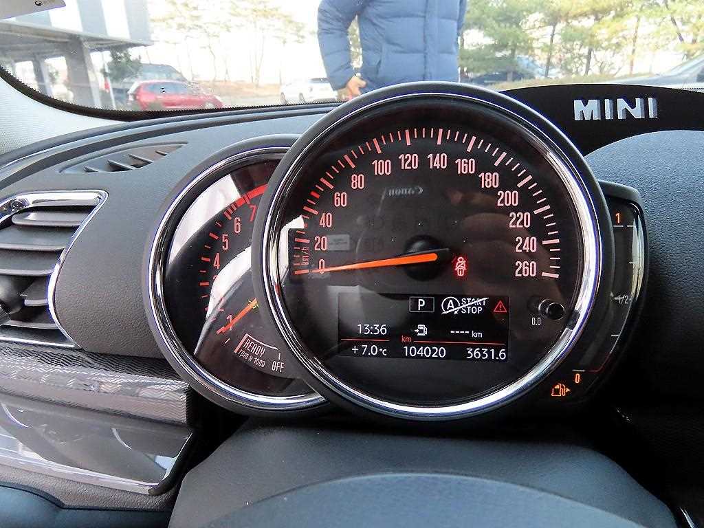 Mini Clubman - Vista 9