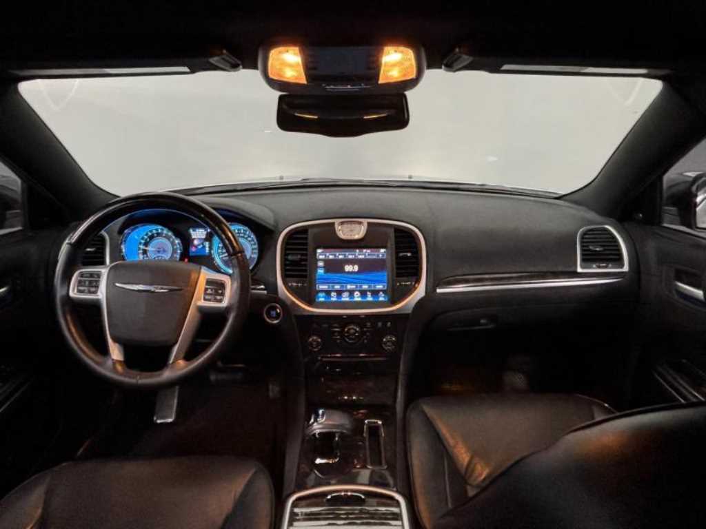 Chrysler 300C - Vista 5