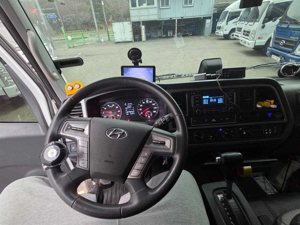 medium and large cargo truck 2022 Blanco - Importación desde Corea - HF Imports Iquique - Foto 14