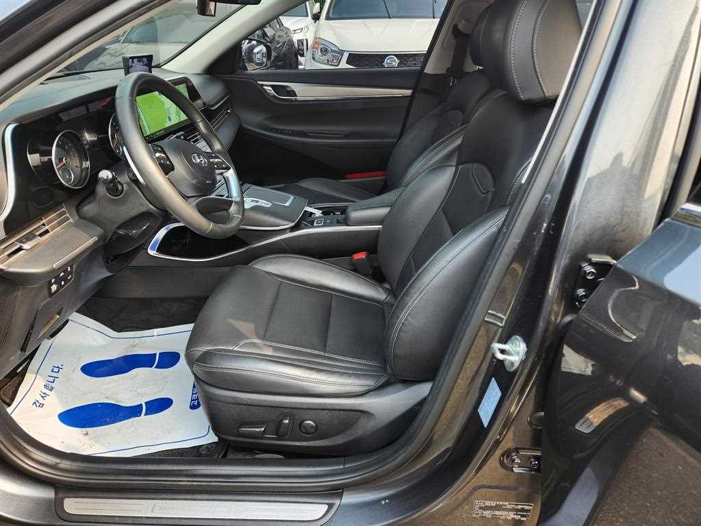 HYUNDAI Grandeur - Vista 7