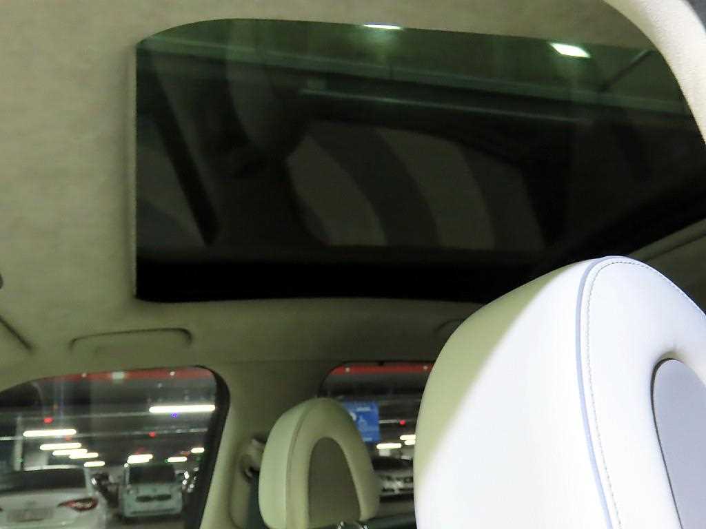 Genesis GV60 2022 skyblue - Importación desde Corea - HF Imports Iquique - Foto 14