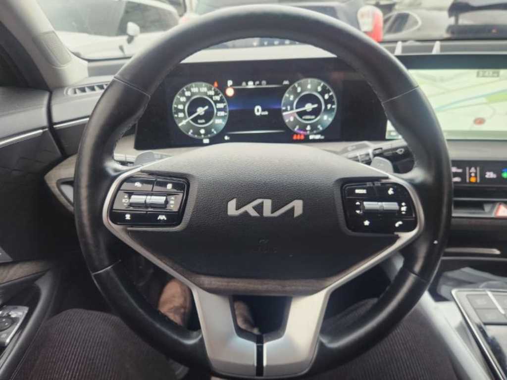 KIA K8 - Vista 11