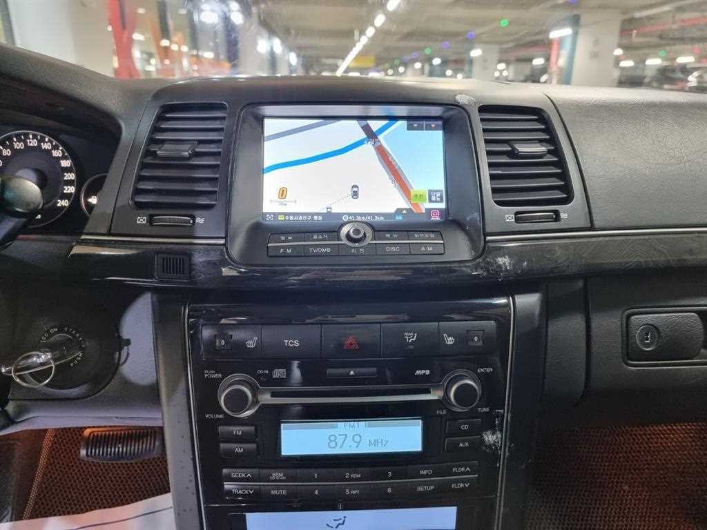 KIA Opirus - Vista 10