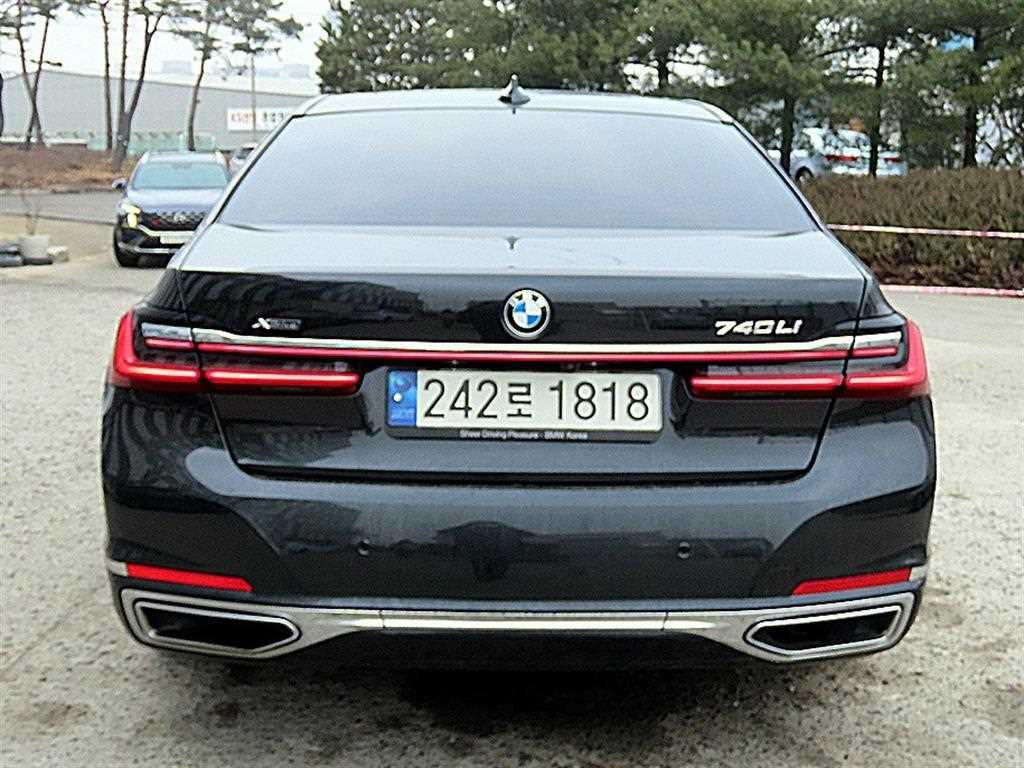 BMW 7 Series - Vista 4