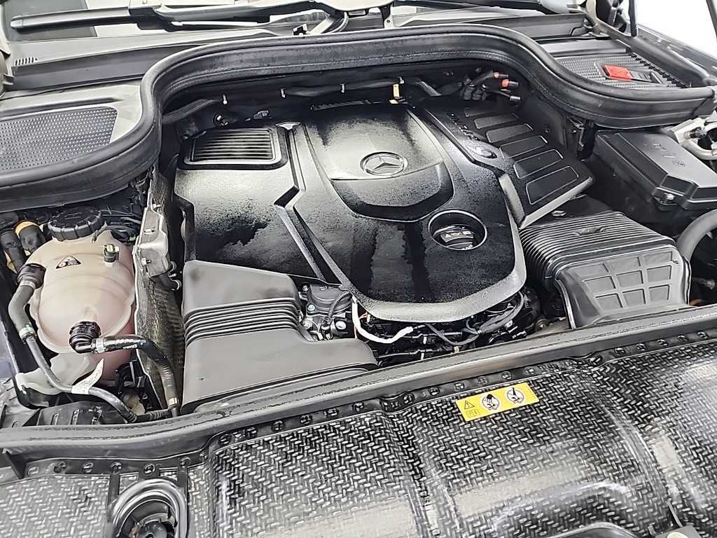 Mercedes Benz GLS Class - Vista 5