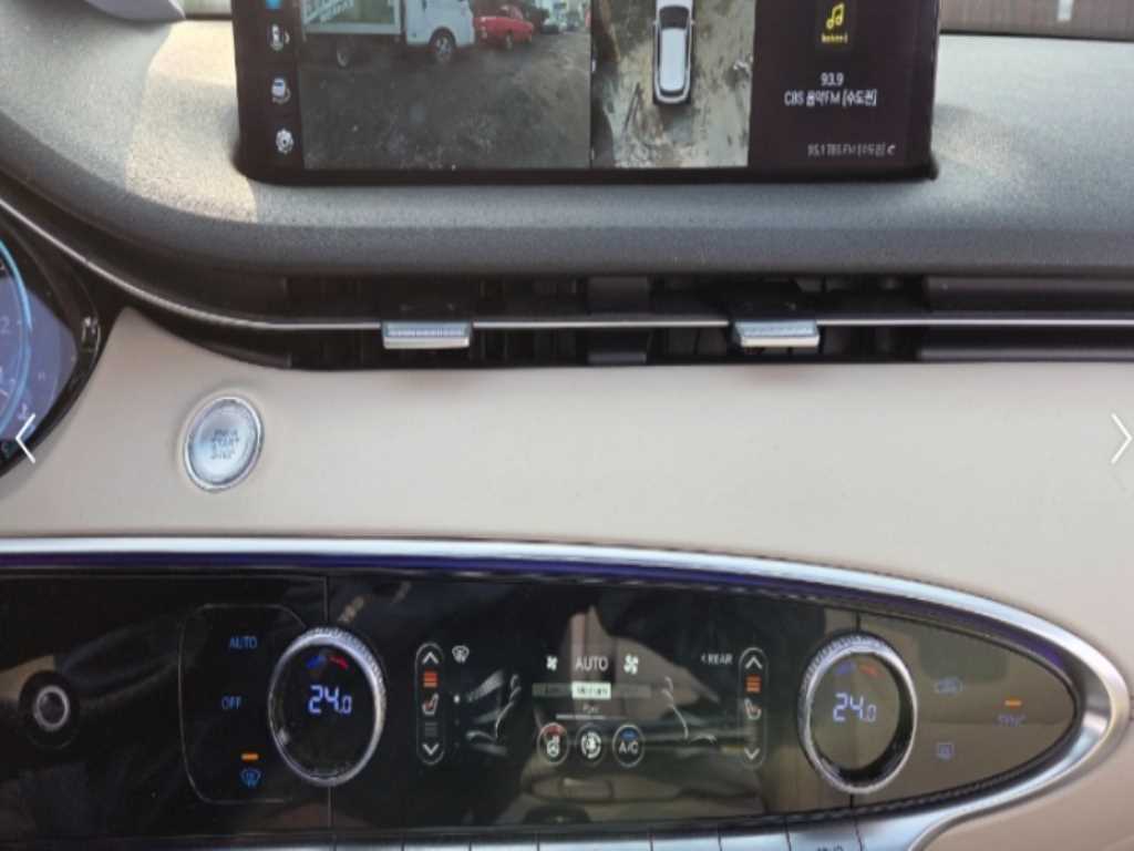 Genesis GV70 - Vista 3