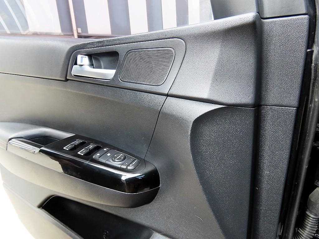 KIA Sportage - Vista 11