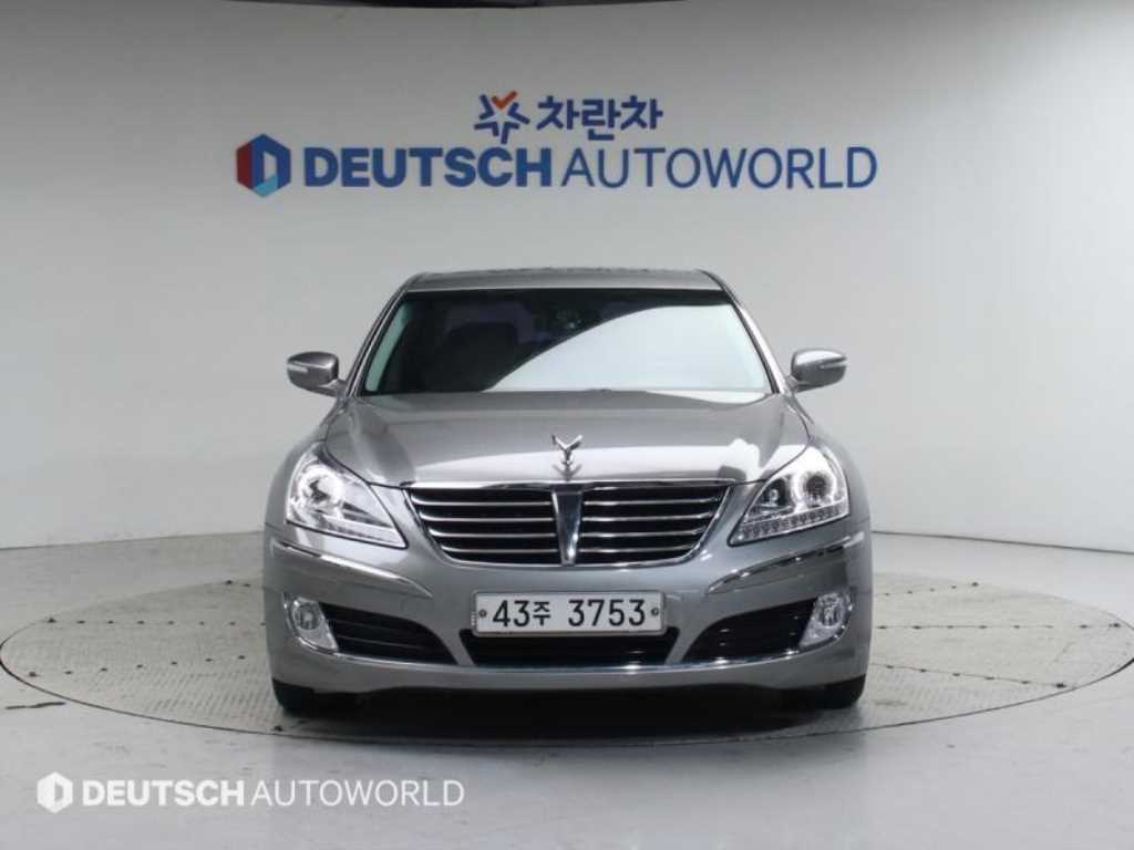 HYUNDAI Equus - Vista 3