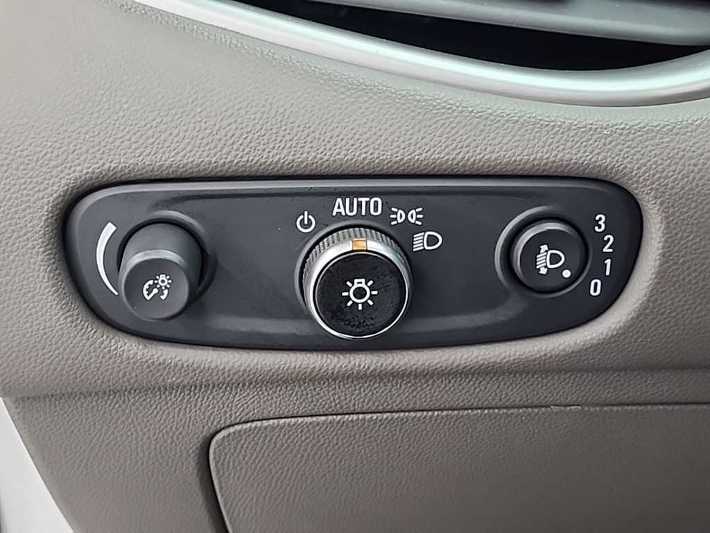 Chevrolet Malibu 2019 Blanco - Importación desde Corea - HF Imports Iquique - Foto 17