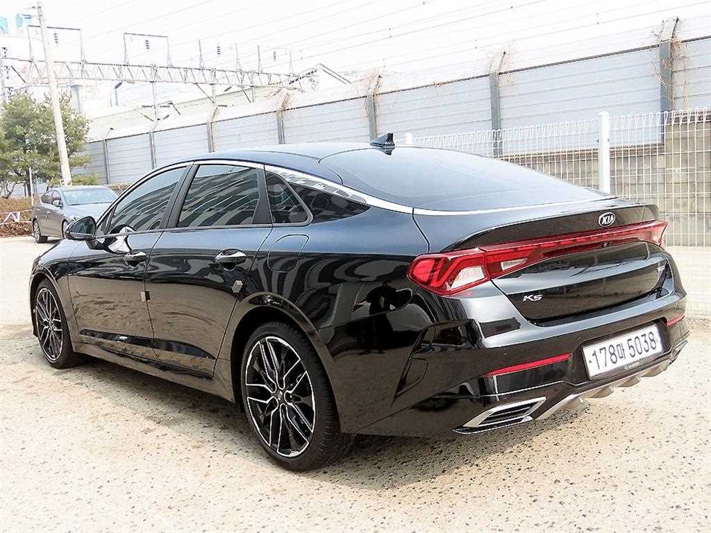 KIA K5 - Vista 3