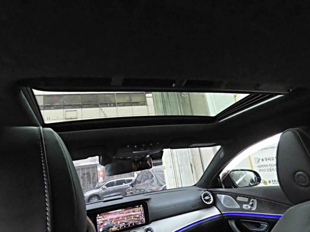 Mercedes Benz AMG GT 2023 Negro - Importación desde Corea - HF Imports Iquique - Foto 17