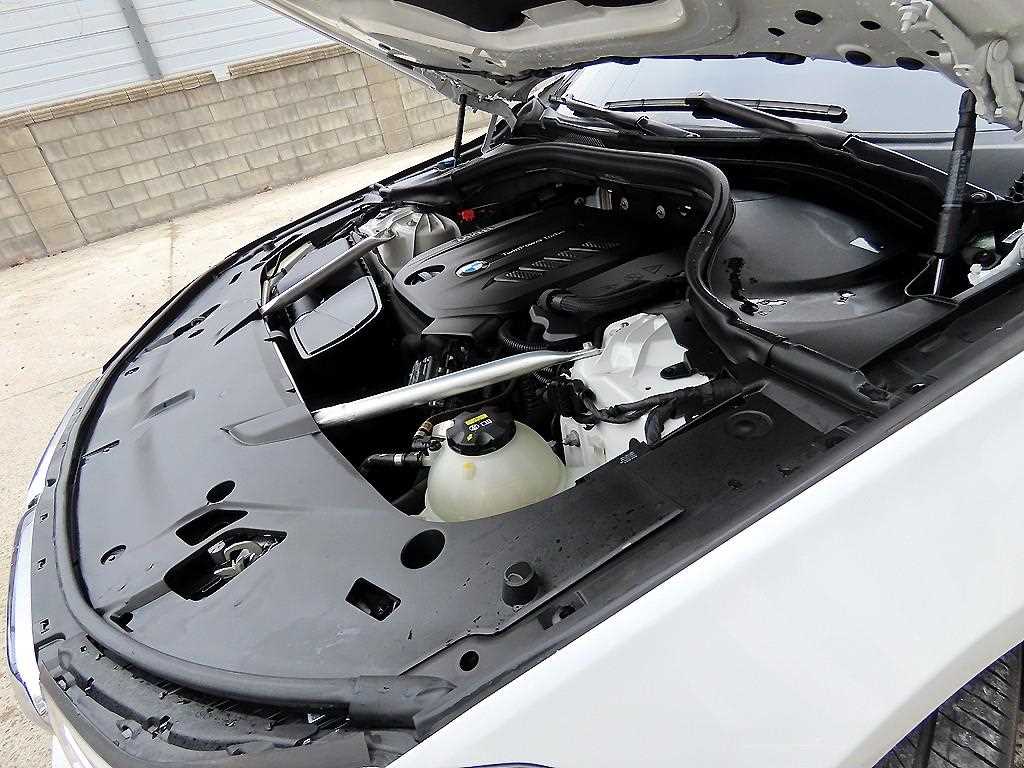 BMW Gran Turismo 2019 Blanco - Importación desde Corea - HF Imports Iquique - Foto 19