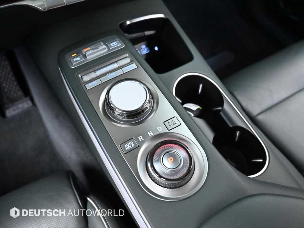 Genesis GV70 - Vista 9