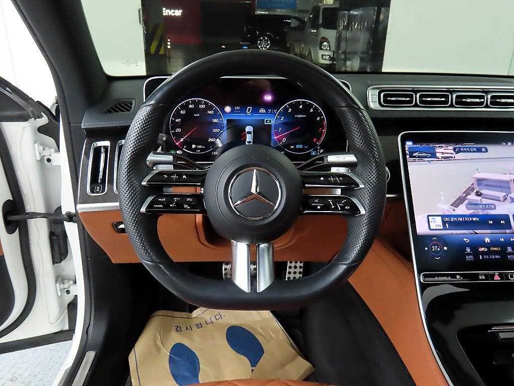 Mercedes Benz S Class - Vista 9