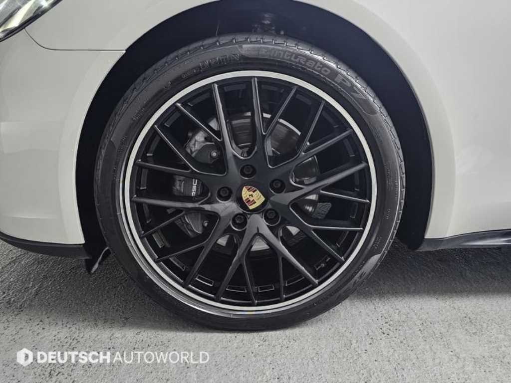 Porsche Panamera - Vista 5