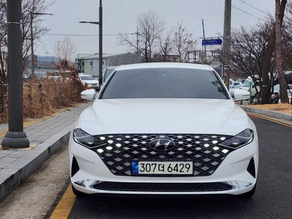 HYUNDAI Grandeur 2022 Blanco - Importación desde Corea - HF Imports Iquique - Foto 1