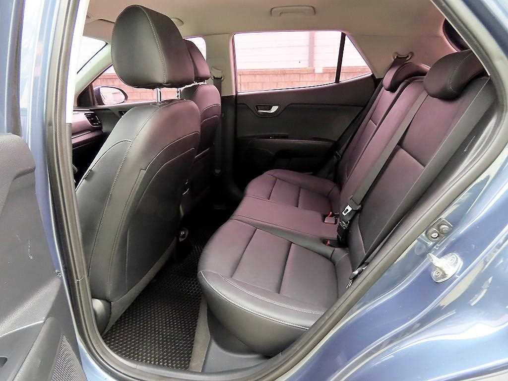 KIA Stonic - Vista 6