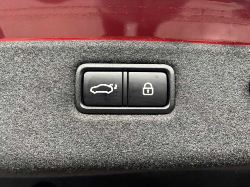 Genesis G70 2019 Rojo - Importación desde Corea - HF Imports Iquique - Foto 18