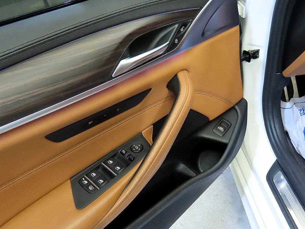 BMW 5 Series 2017 Blanco - Importación desde Corea - HF Imports Iquique - Foto 13