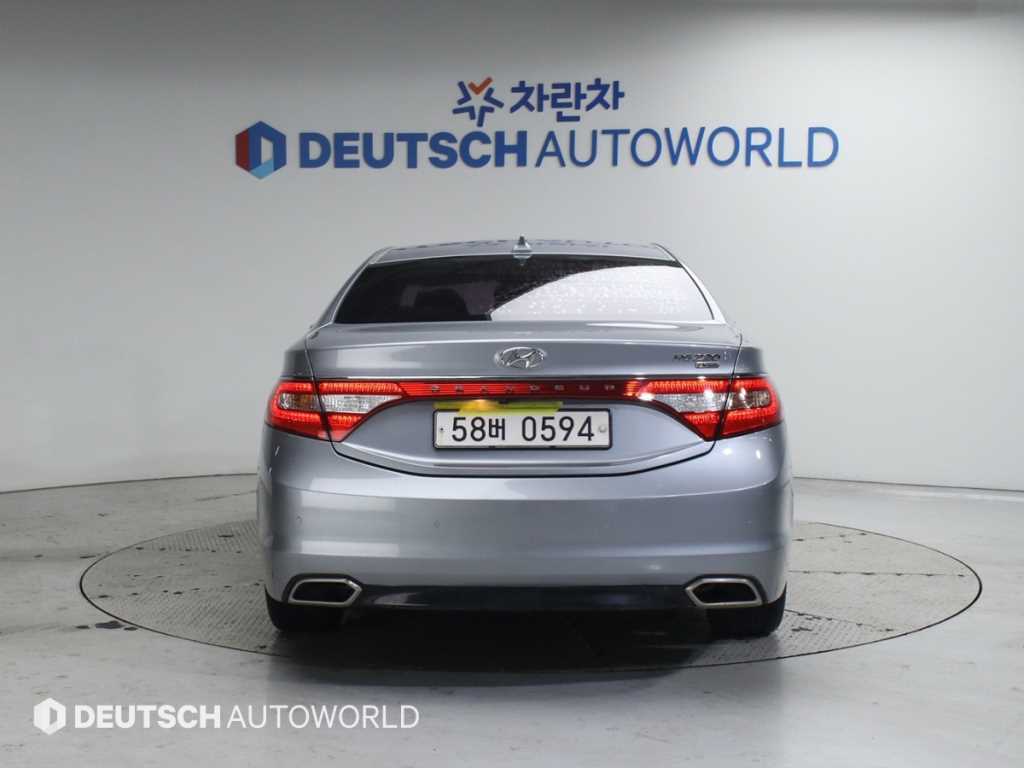 HYUNDAI Grandeur - Vista 4