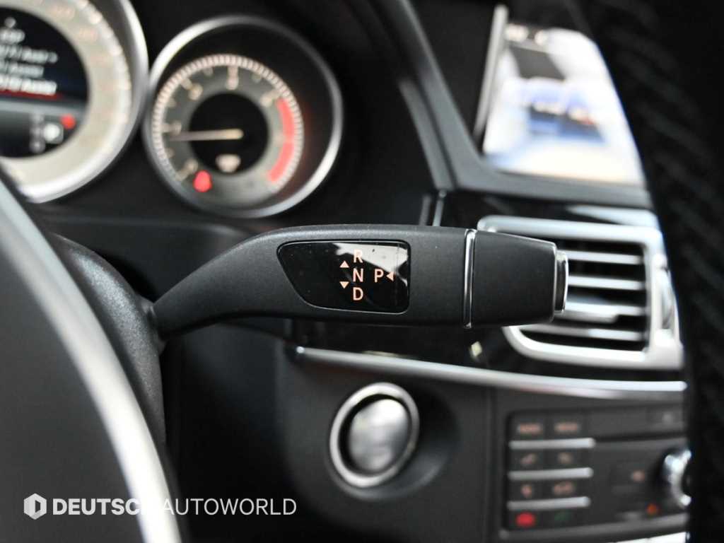 Mercedes Benz E class - Vista 9