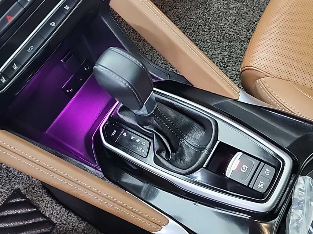 SAMSUNG QM6 - Vista 8