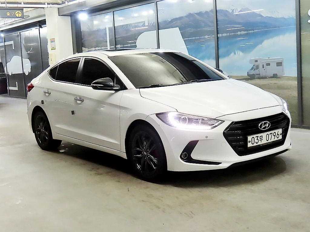 HYUNDAI Avante 2016 Blanco - Importación desde Corea - HF Imports Iquique - Foto 1
