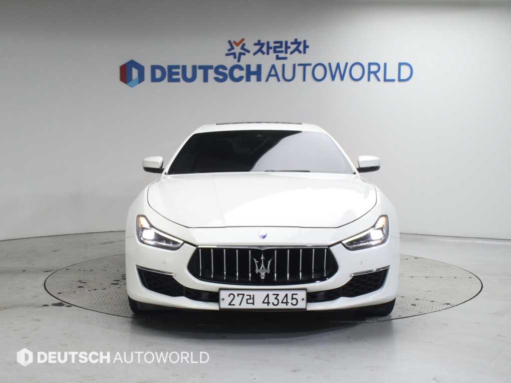 Maserati Ghibli - Vista 3