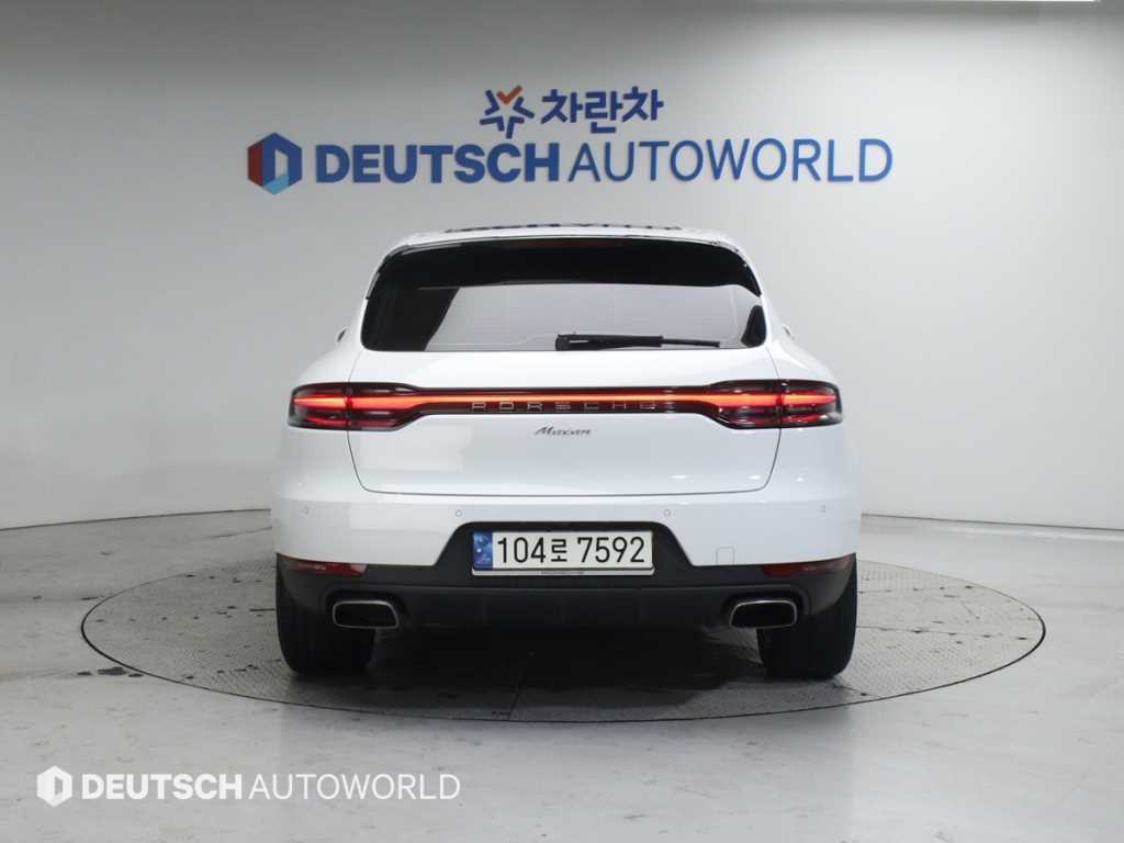 Porsche Macan - Vista 4