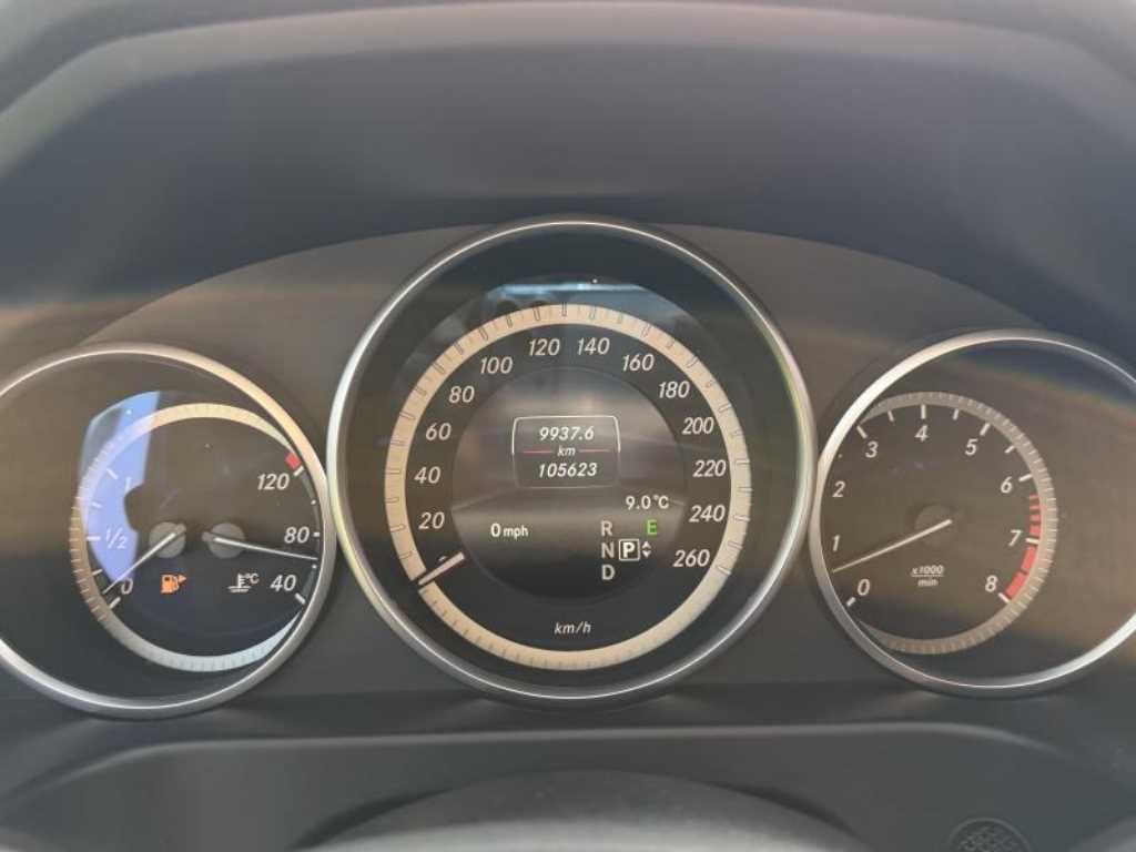 Mercedes Benz E class - Vista 2