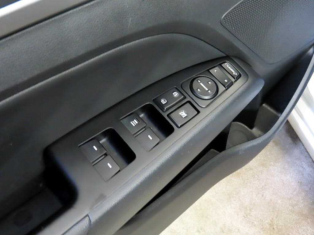 HYUNDAI Avante 2017 Plateado - Importación desde Corea - HF Imports Iquique - Foto 17