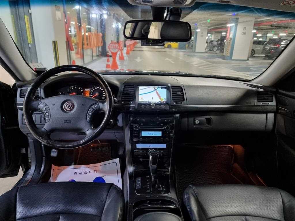 KIA Opirus - Vista 8