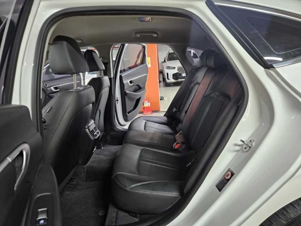 HYUNDAI Sonata - Vista 8