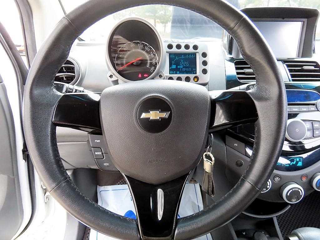 Chevrolet Spark - Vista 8