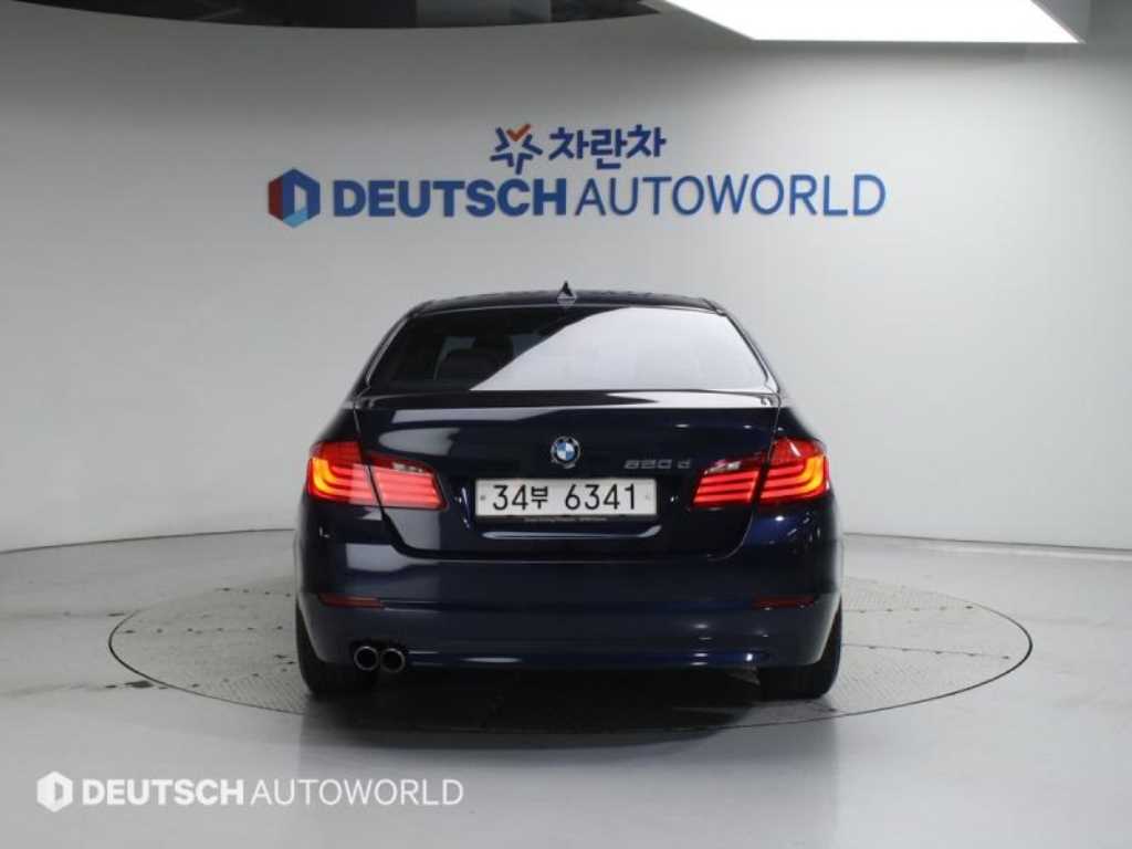 BMW 5 Series - Vista 4