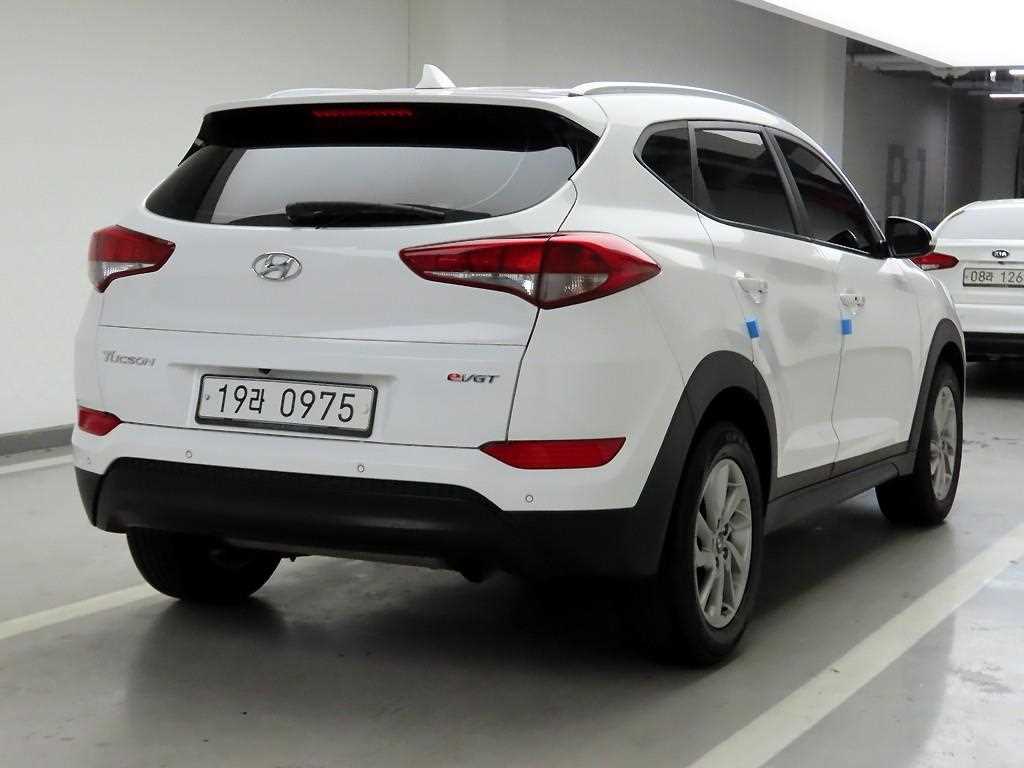 HYUNDAI Tucson - Vista 4