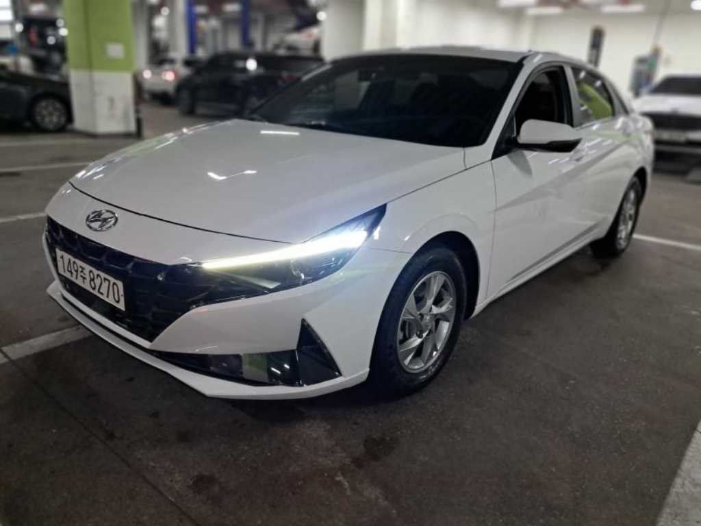 HYUNDAI Avante - Vista 3