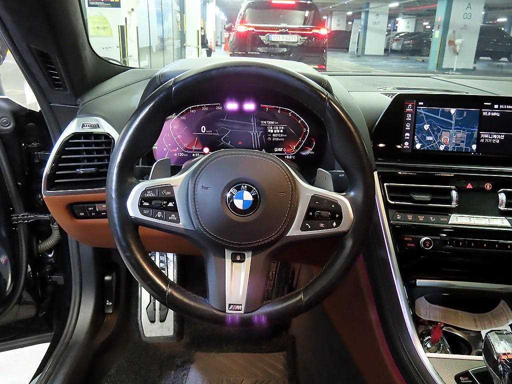 BMW 8 Series - Vista 8