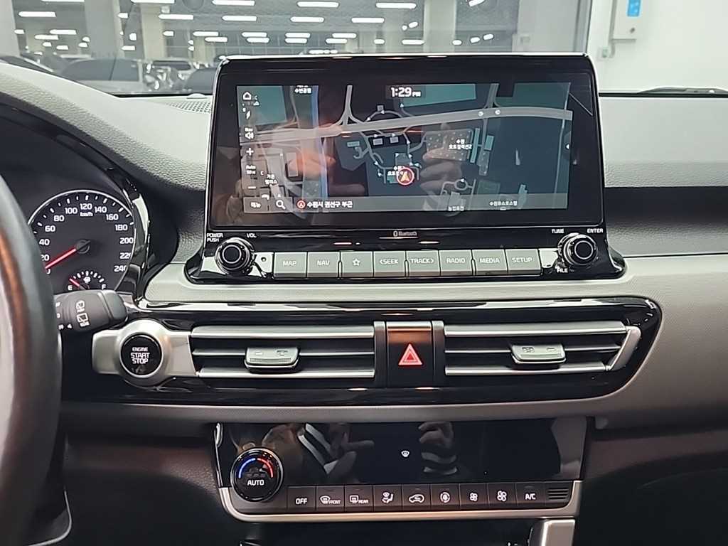 KIA Seltos - Vista 10