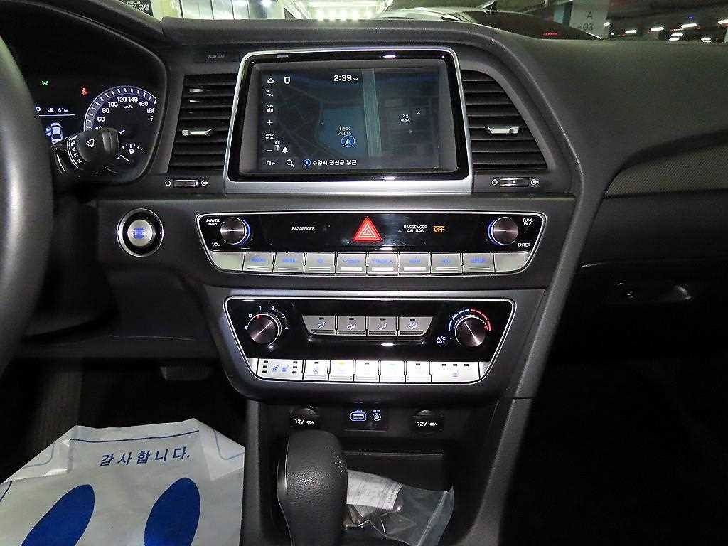 HYUNDAI Sonata - Vista 11