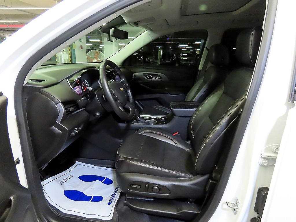 Chevrolet Travers - Vista 6