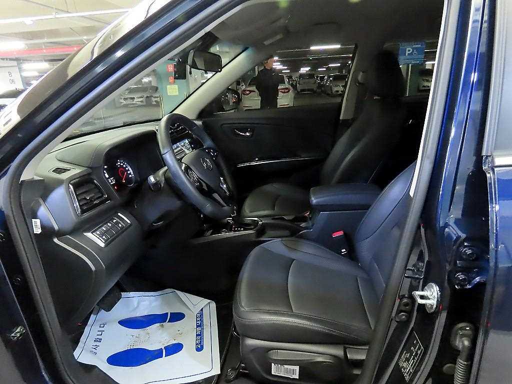 Ssangyong Tivoli - Vista 6