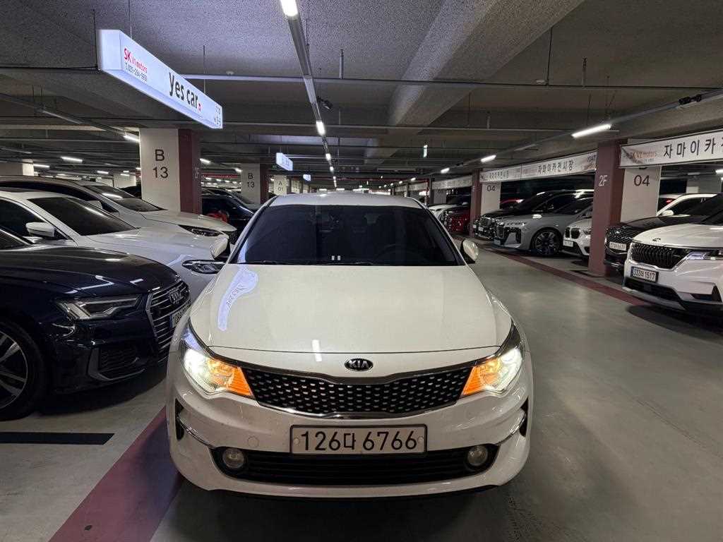 KIA K5 2016 Blanco - Importación desde Corea - HF Imports Iquique - Foto 1