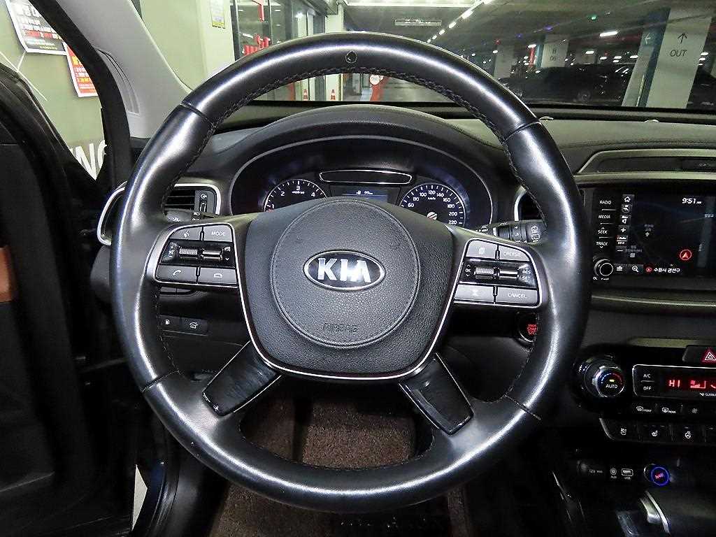 KIA Sorento - Vista 8