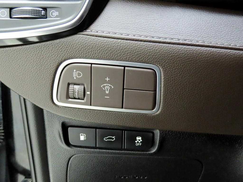 HYUNDAI Grandeur - Vista 12