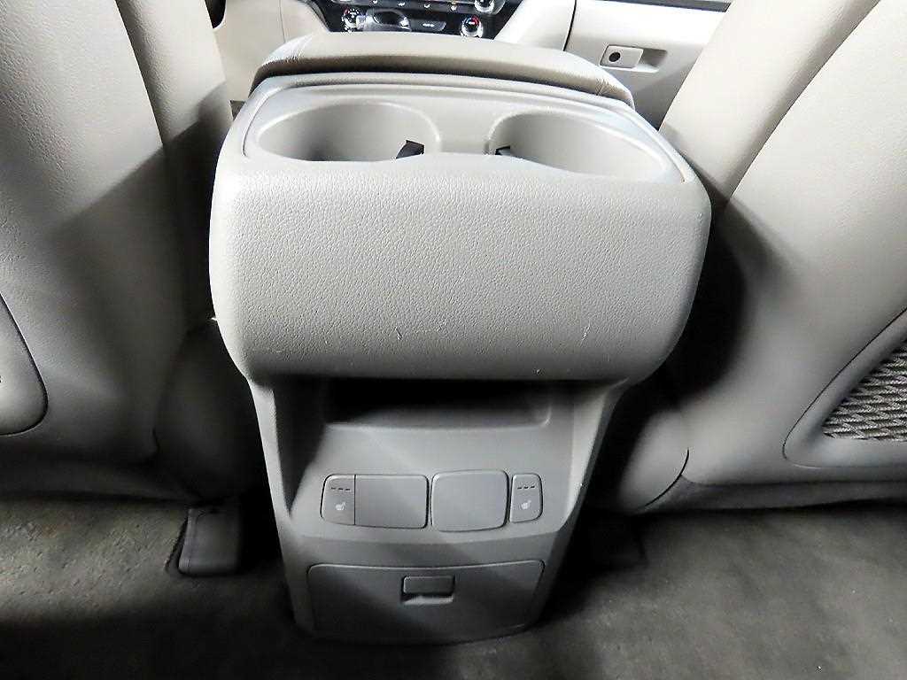 KIA Carnival 2016 Negro - Importación desde Corea - HF Imports Iquique - Foto 13