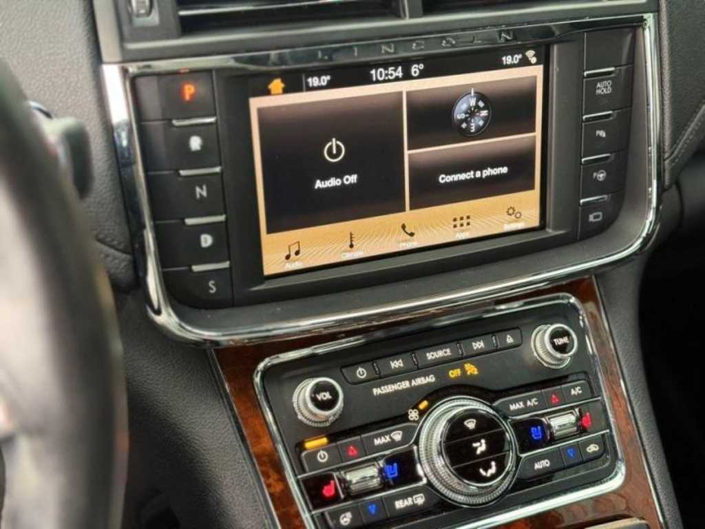 Lincoln Continental - Vista 4