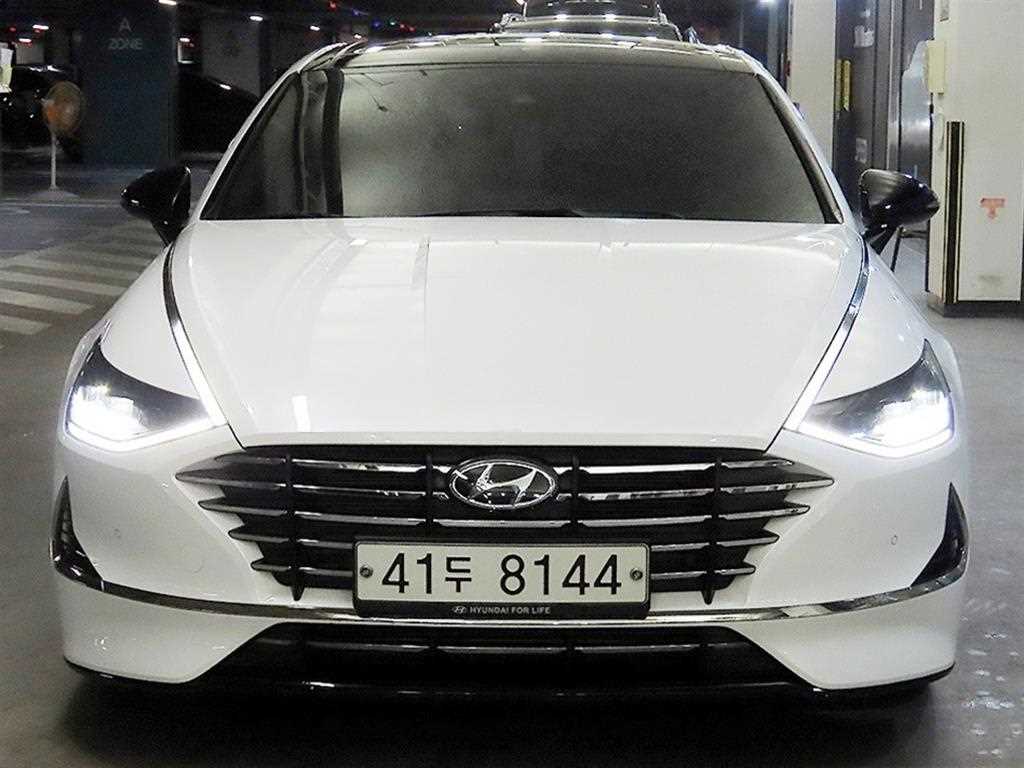 HYUNDAI Sonata - Vista 2