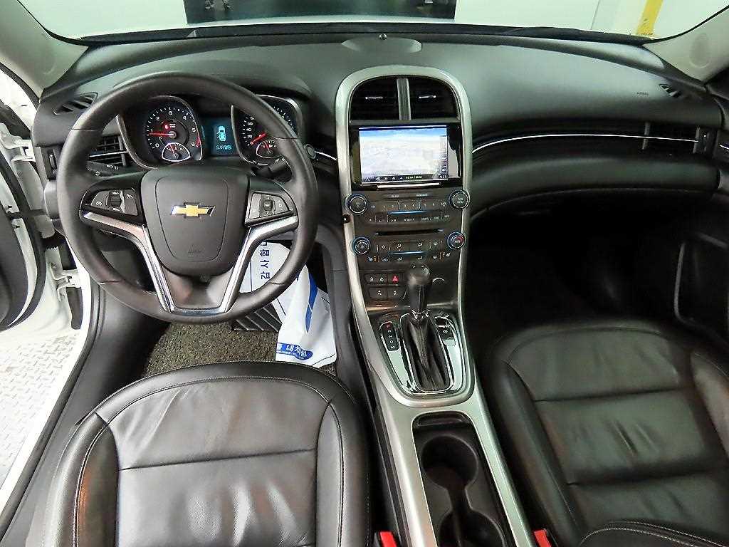 Chevrolet Malibu - Vista 7